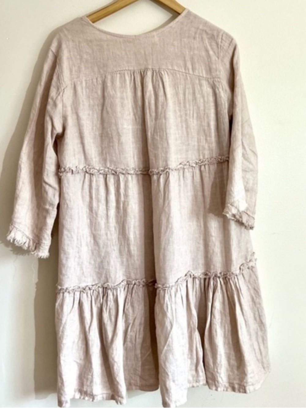 Relaxed Linen V-Neck Raw Tiered Tunic  Babydoll Dress in Neutral Sand Beige L - Picture 4 of 5